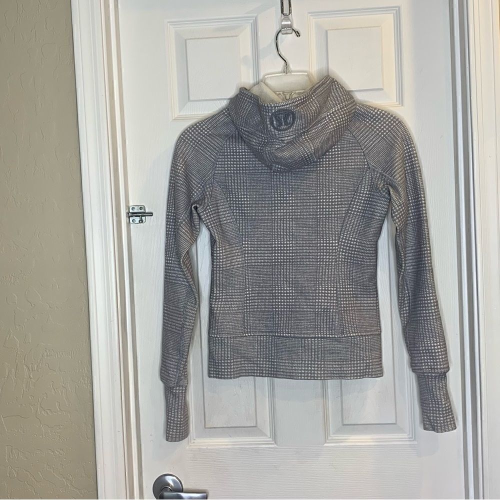 Lululemon Scuba hoodie sweatshirt Heathered Gray Size 4 - Picture 2 of 10